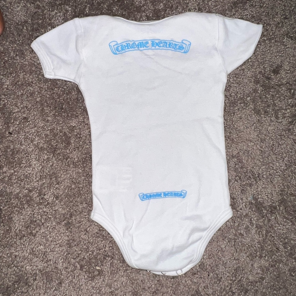 CH Baby White Short Sleeve BodySuit Blue Script